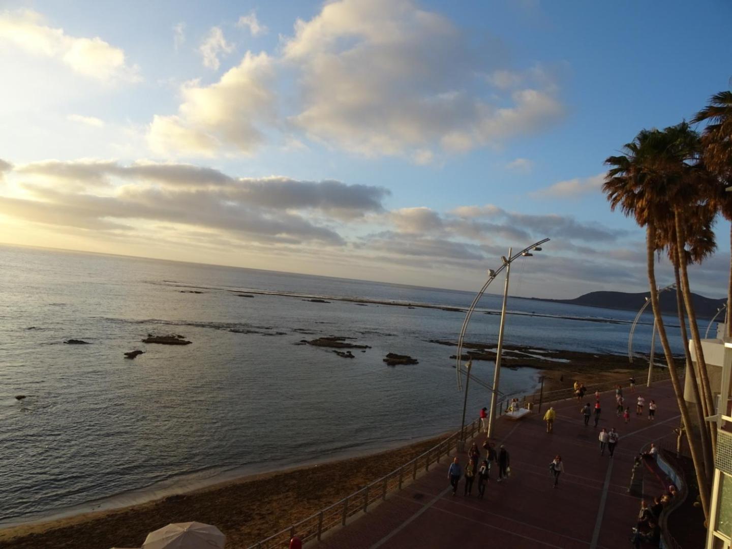 Estudio Luminoso, Primera Linea De Playa De Las Canteras لاس بالماس دي غران كاناريا المظهر الخارجي الصورة